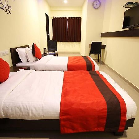 Hotel Ambience Sarkhej Εξωτερικό φωτογραφία